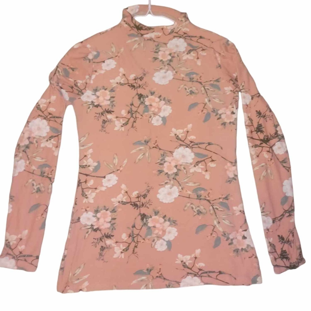 Rue 21 floral top with built-in choker